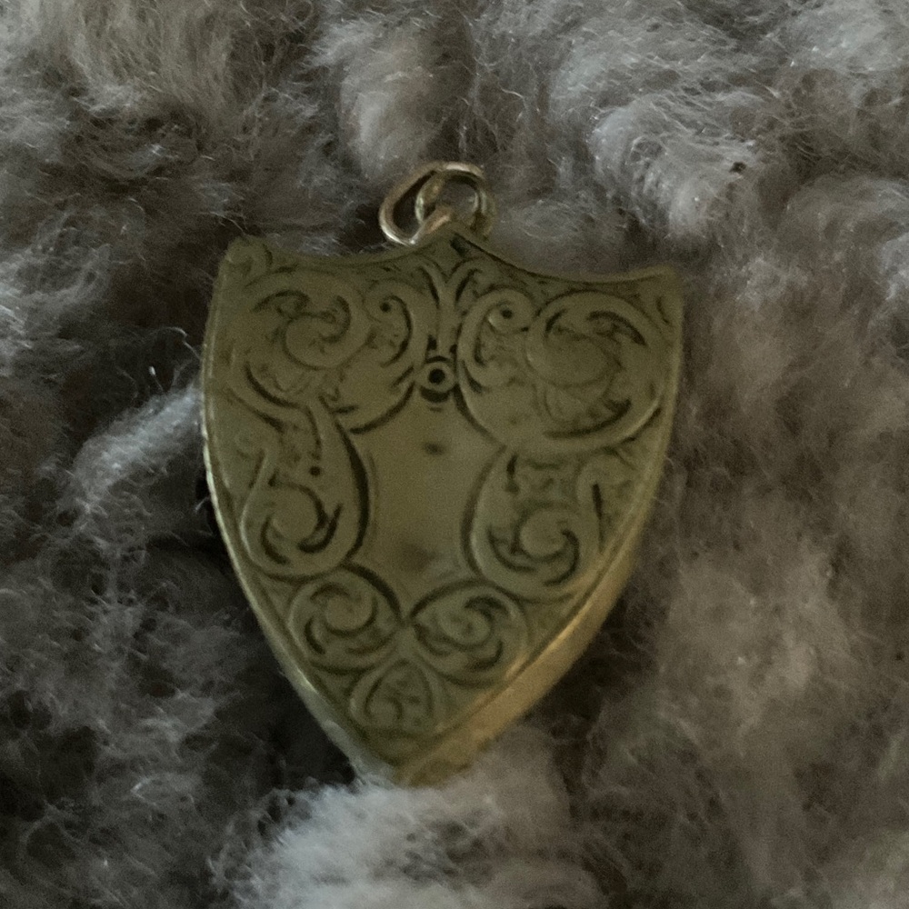Antique Gold Shield Locket Ornately Decorated. Antique Estate Sale Find 🌹